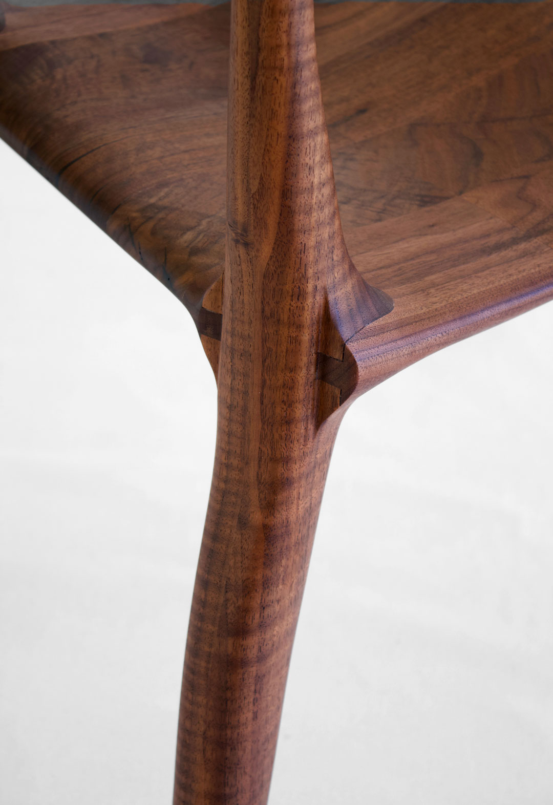 PolyxIMG_4664-web Finitions pour meubles haut de gamme